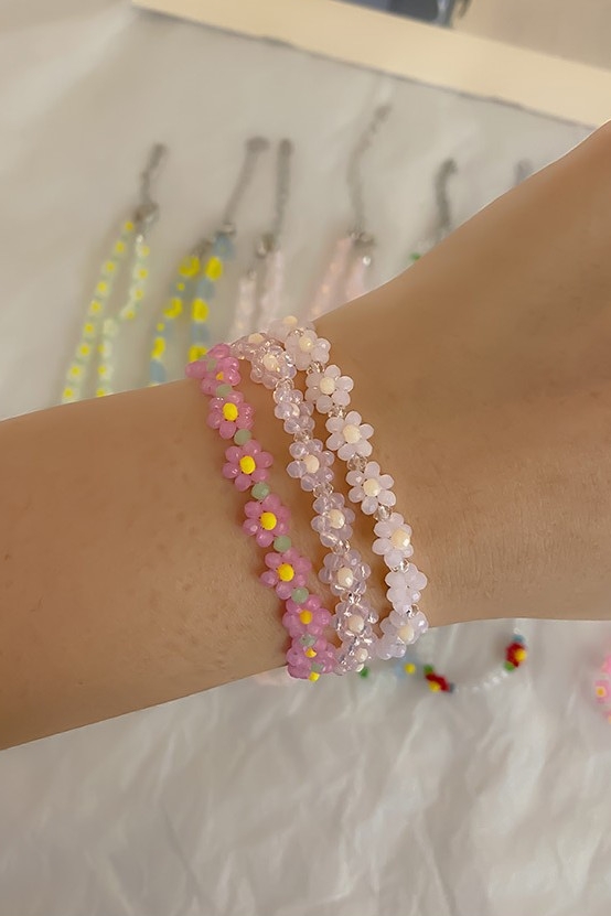 Flower bracelet