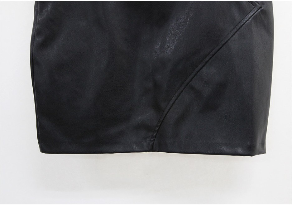 choper Triangle Leather Vent Skirt | Mini for Women | KOODING