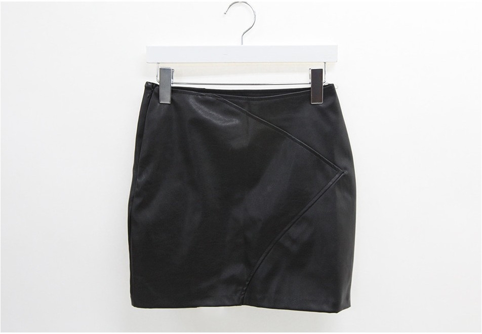 choper Triangle Leather Vent Skirt | Mini for Women | KOODING