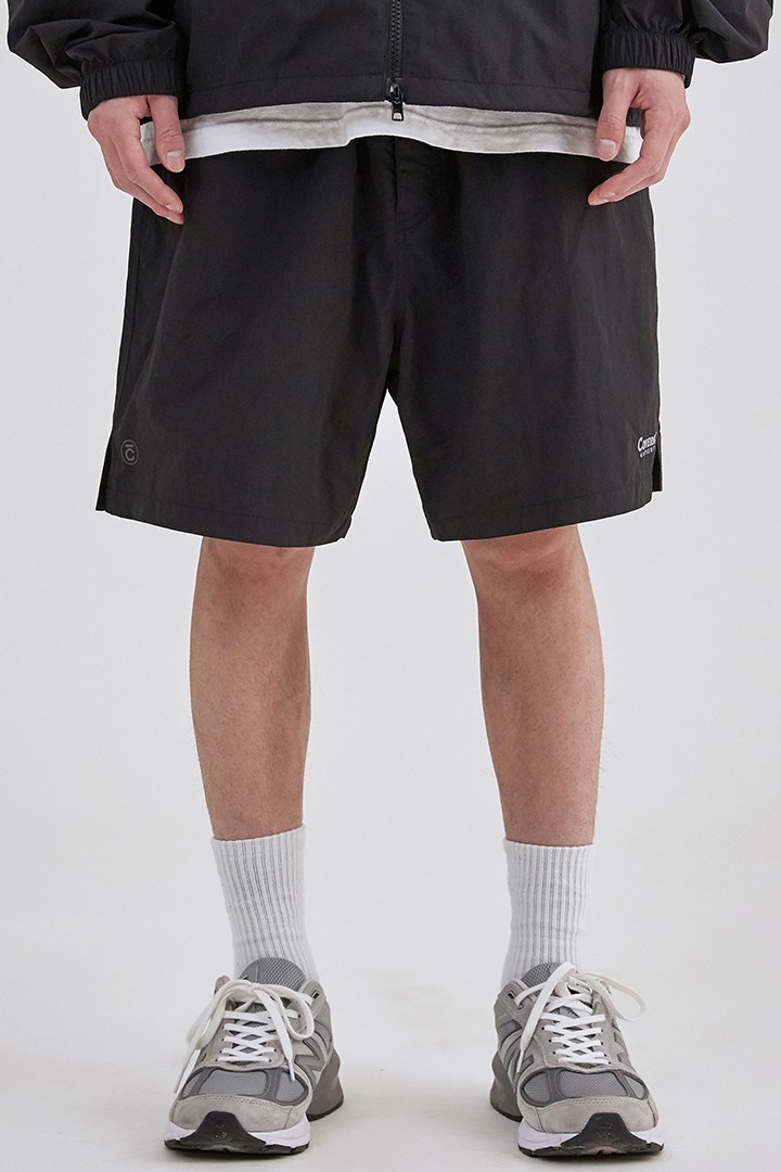 ★人気★【COVERNAT】★windbreaker short.s★ショートパンツ★ Covernat Unisex Packable Windbreak Shorts Light Blue