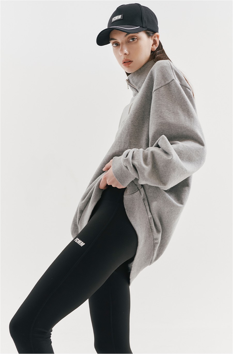 ★送料・関税込★FCMM★Club Team Classic Halfzip Sweatshirt★ FCMM Unisex Club Team Classic Half Zipup Sweatshirt Oatmeal