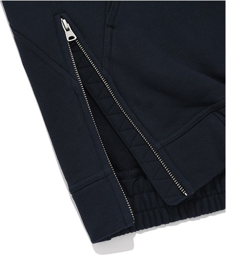 スウェット・トレーナー COVERNAT Overfit Chevron Sweat Anorak Navy Covernat Unisex Oversized Chevron Sweat Anorak Navy