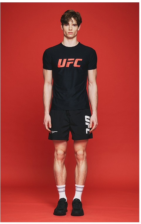 UFC Sport Unisex Tension Big Logo Muscle Fit Short Sleeve