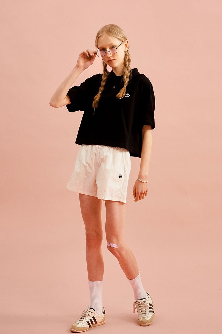 KIRSH Mono Cherry Crop Pique Black | Cropped for Women | KOODING