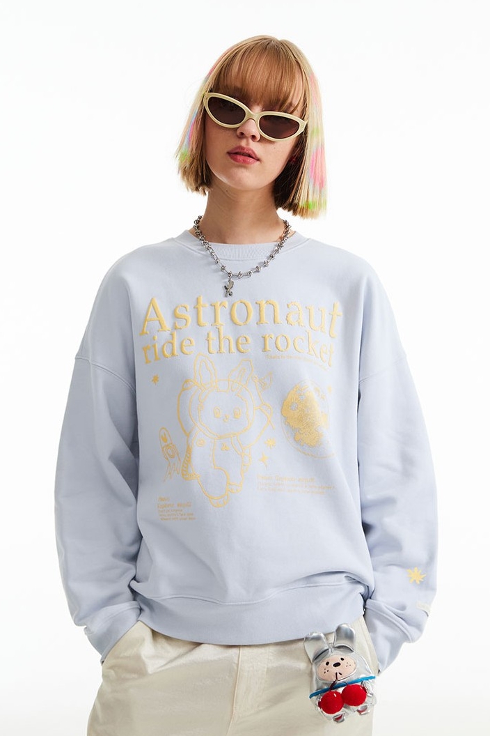 ★KIRSH★ Witty Bunny Planet Explorer Sweatshirt V2 Light Sk KIRSH Witty Bunny Planet Explorer Sweatshirt V2 Light Sky