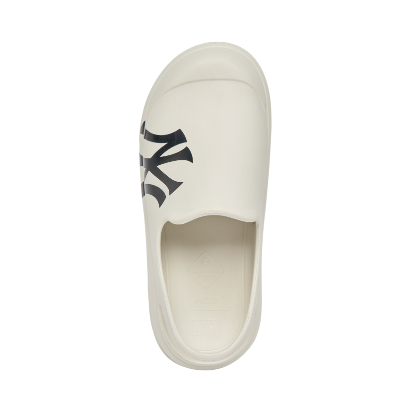 Yankees Women's Double-Strap Sandals » Moiderer's Row : Bronx
