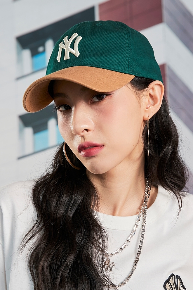 MLB Korea Unisex Coloration Unstructured Ball Cap NY Yankees Green