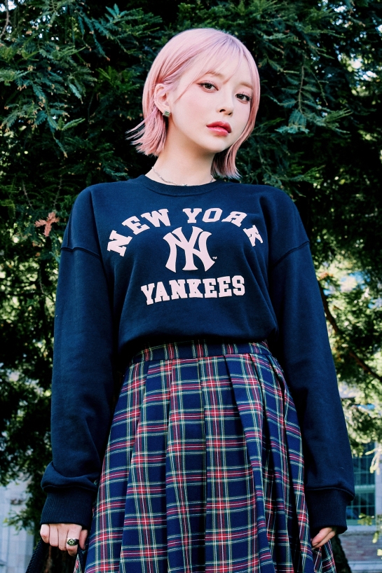 Varsity Crop Sweatshirt NY Yankees Black