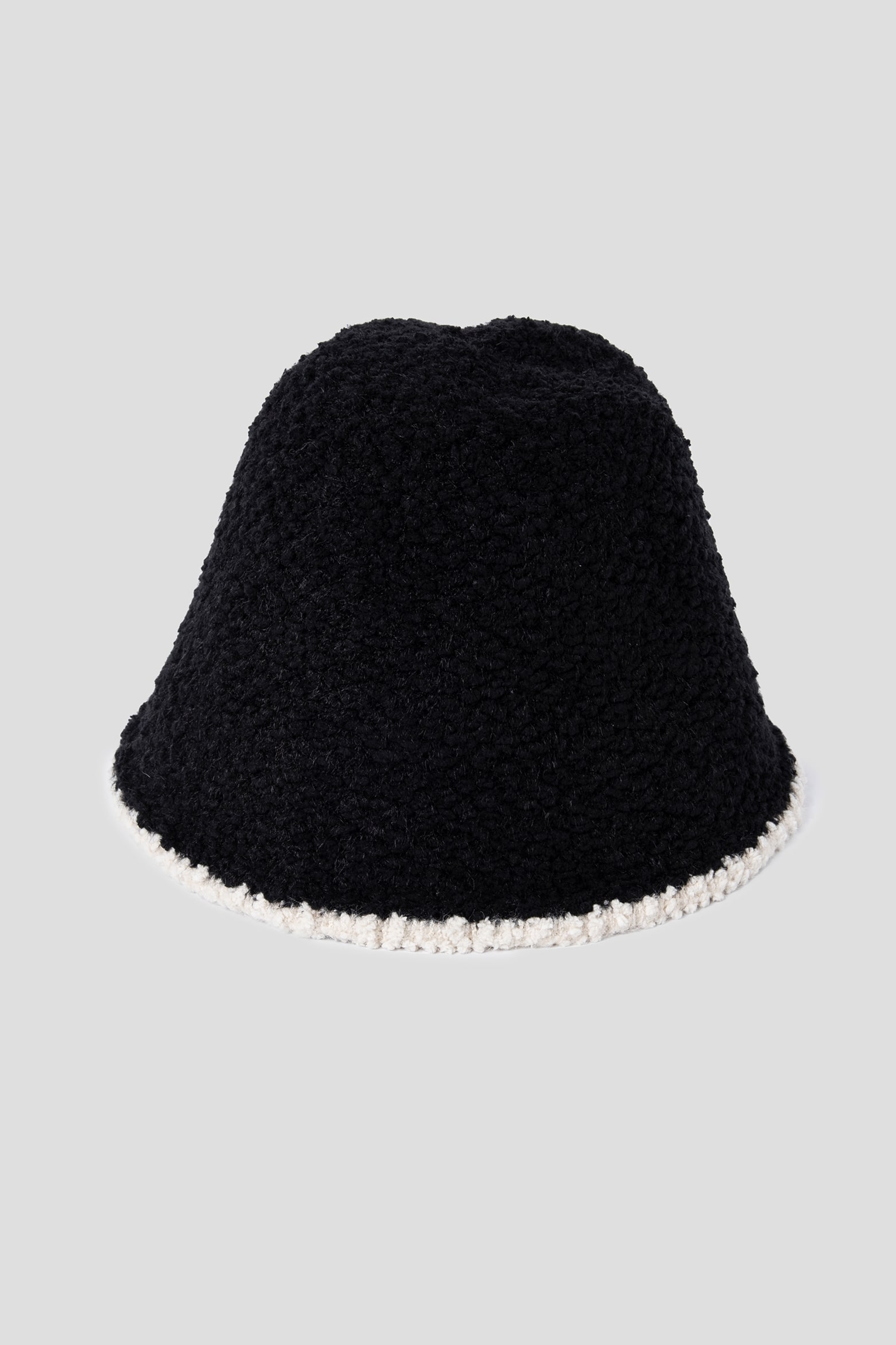 black round hats for women