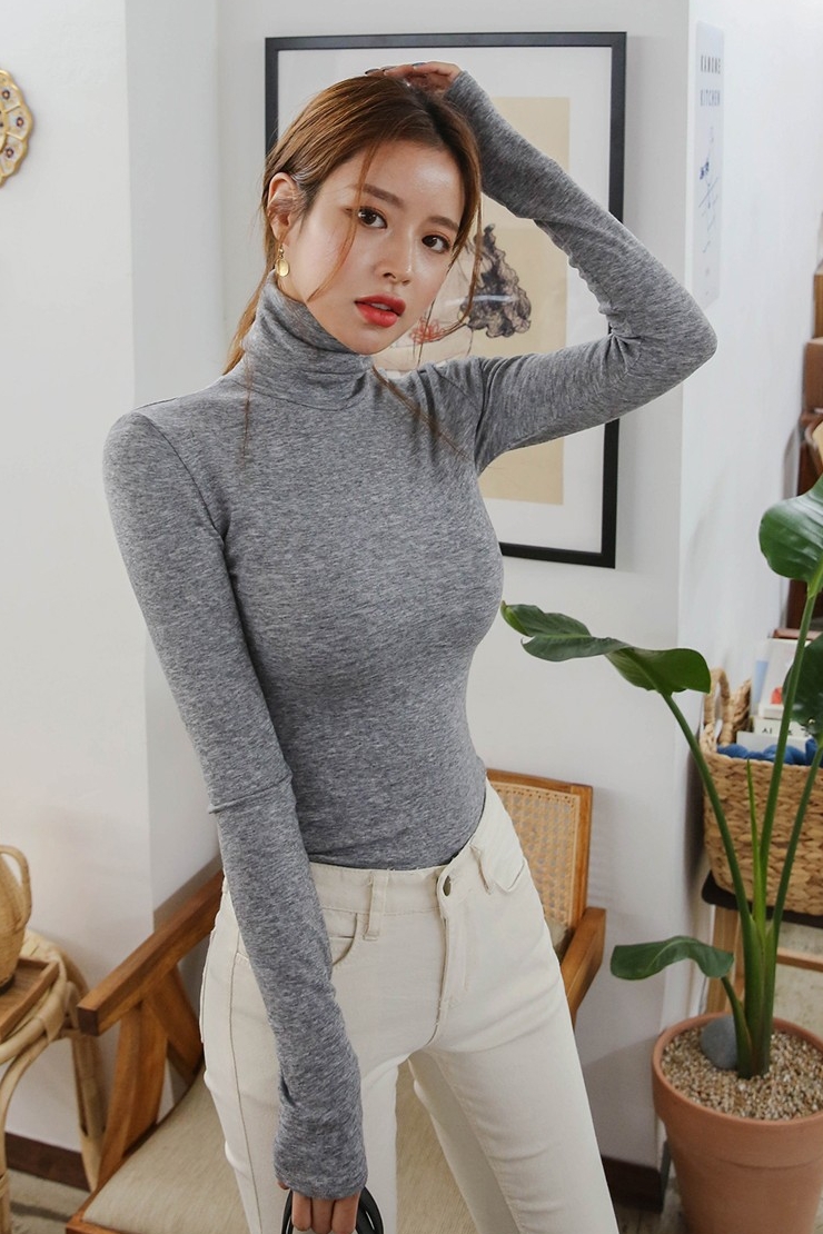 Simple turtleneck shop