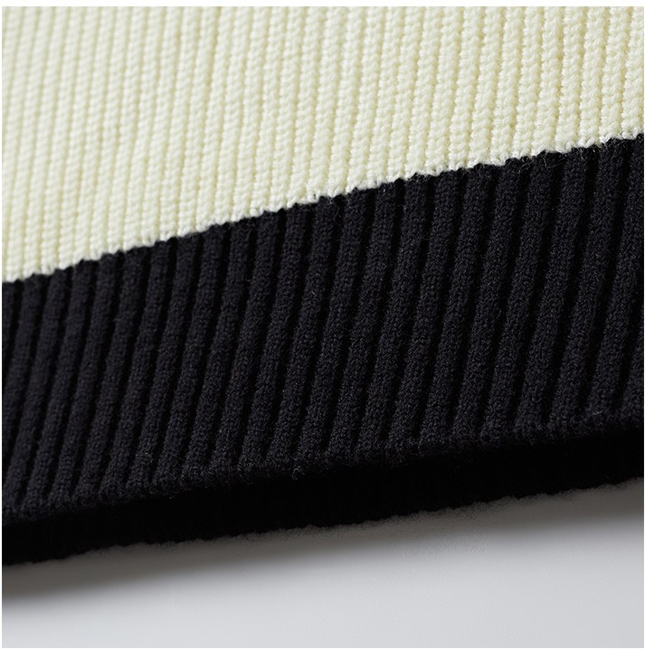 ★ ★ Striped open collar sweater T22F1KTO073WT DEEP V COLLARED SWEATER – Ellen Tracy