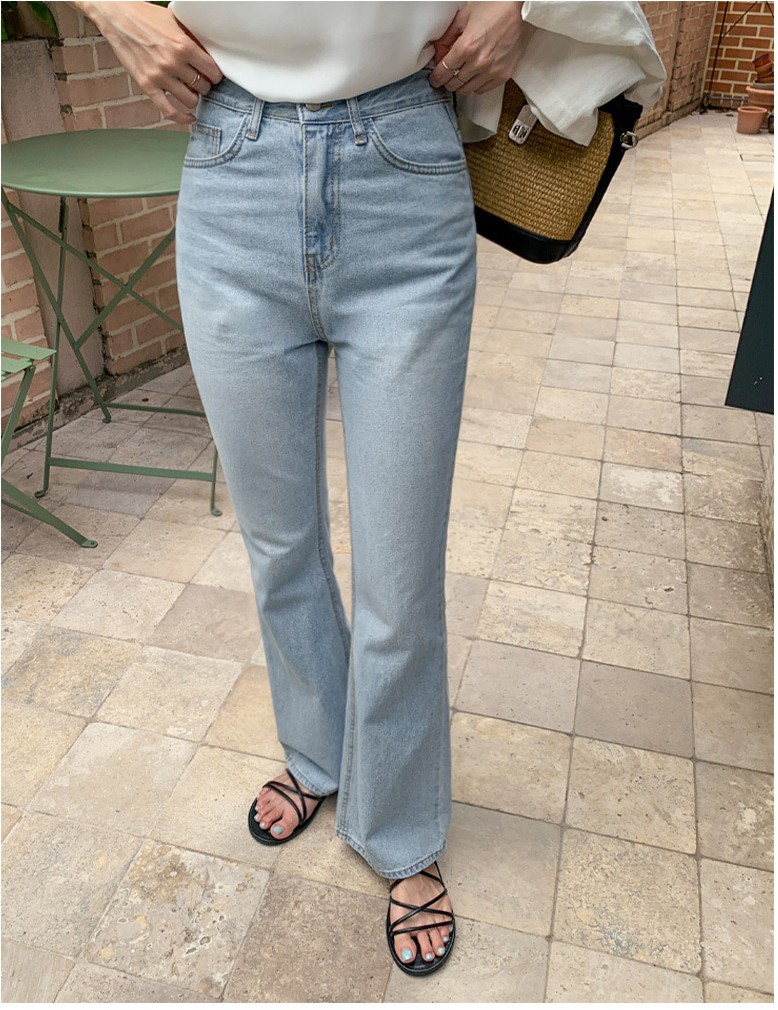 TWEE Bo Boot Cut Denim Pants | Bootcut for Women | KOODING