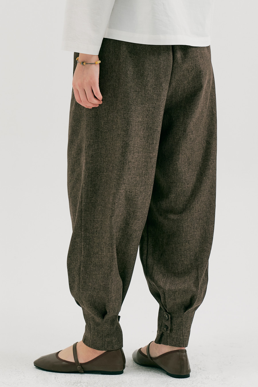 DOLSILNAI Tie-up Jogger Pants Io13b453 | KOODING