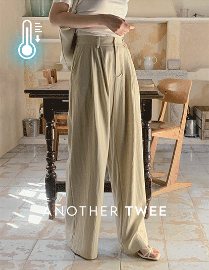 【COLOR iN ID】Nylon Two-Tuck Pants TOMMY TWO TUCK PANTS BEIGE - OEA ARCHIVE