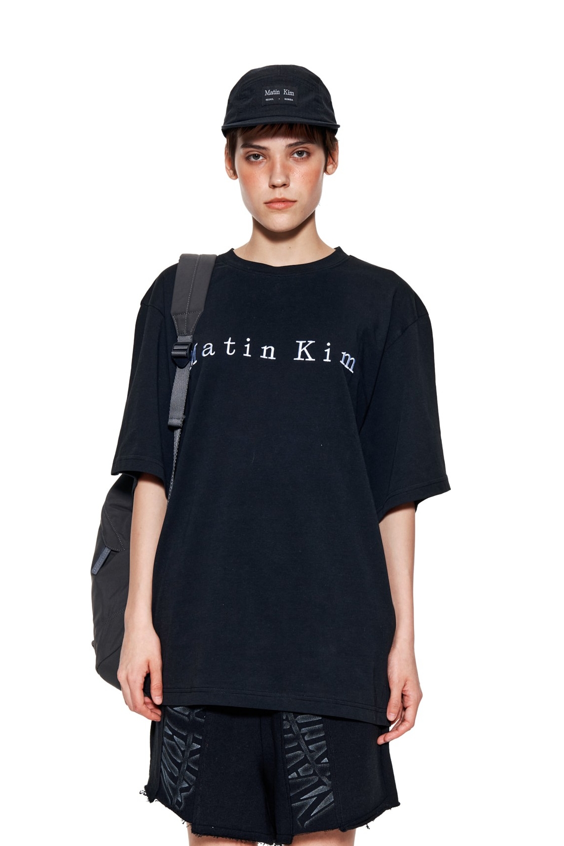 Matin Kim フラワーステッチロゴTシャツ ブラック Martin kim Tシャツ フラワーステッチロゴTシャツ ブラック M