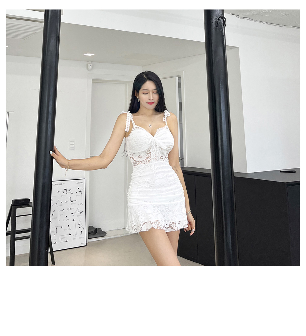 BLANC-CHIC Ribbon Lace Mini Dress | KOODING