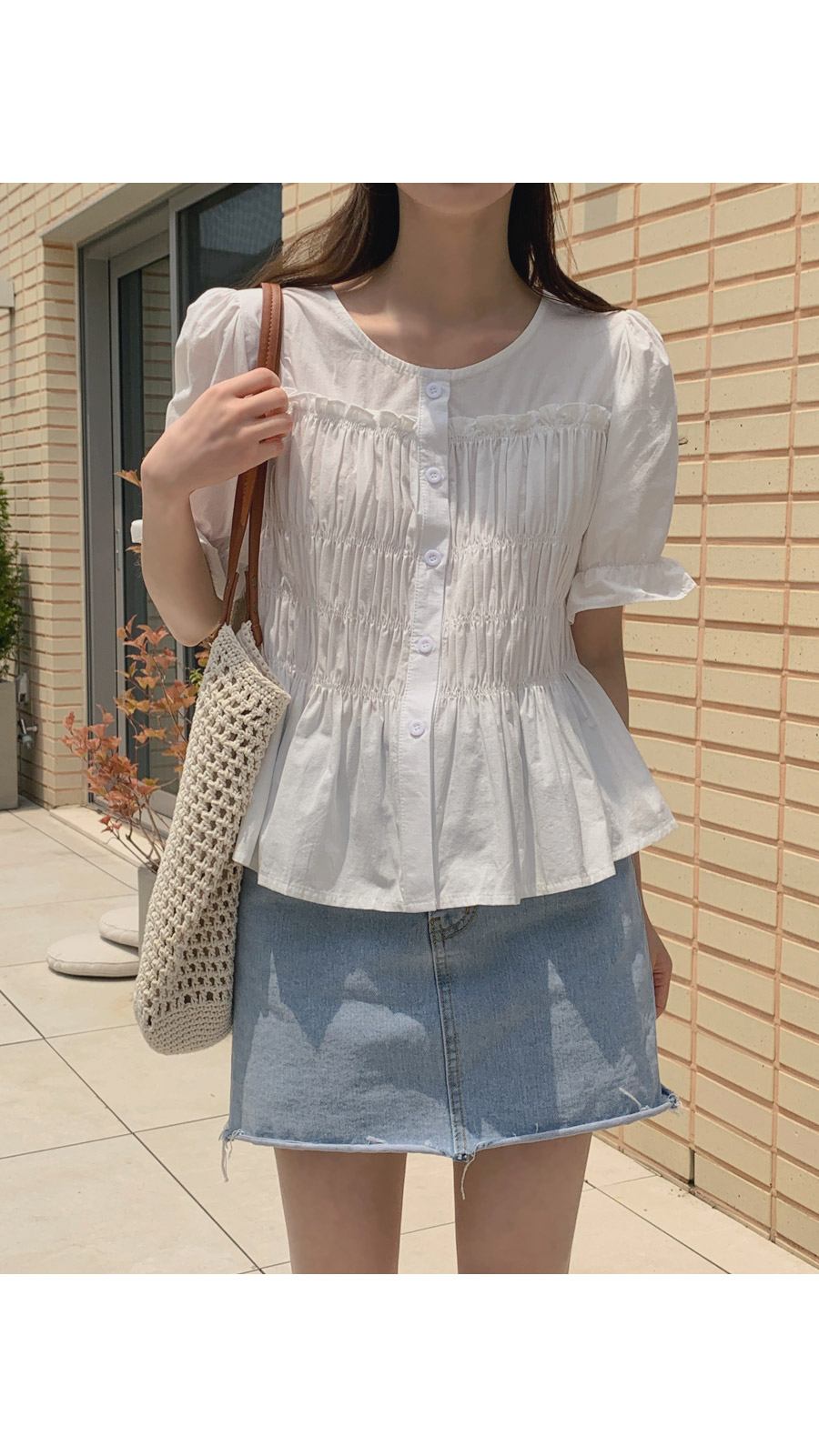 韓国人気★新作[RONRON] POCKET POINT CUTTING DENIM MINI SKIRT 韓国人気☆新作[RONRON] POCKET POINT CUTTING DENIM MINI SKIRT