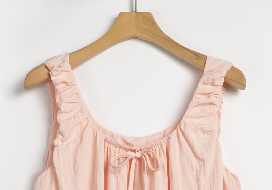 TWEE Ardee Shirring Sleeveless Blouse | KOODING