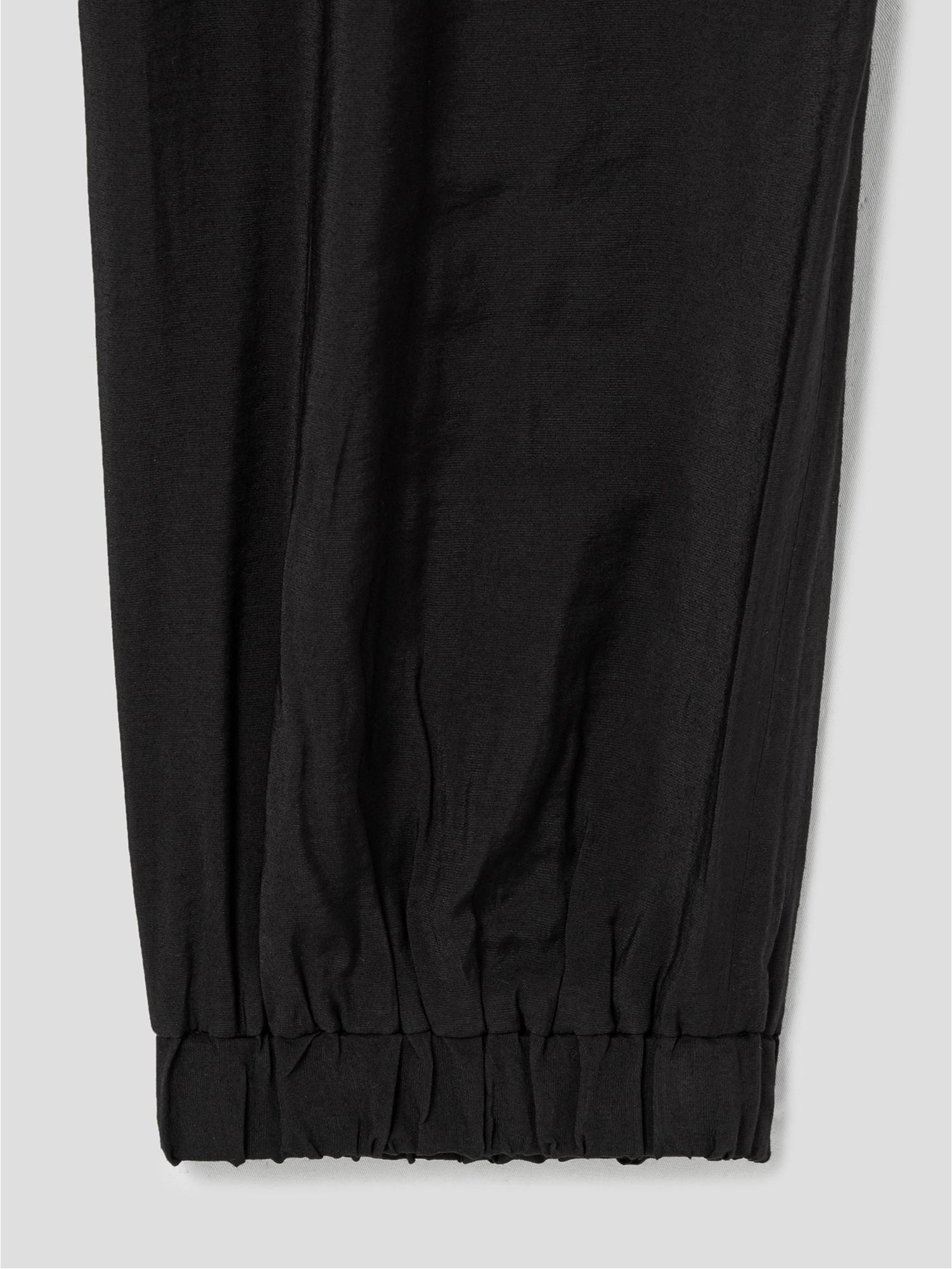 韓国発!【BLACKUP】LUNIC SET - Fleece jogger banding pants LUXE_JOGGER_BLACK_SHUN1.webp?v