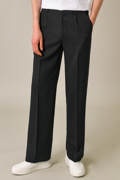 STYLEMAN Pintuck Wide Slacks | Chinos for Men | KOODING