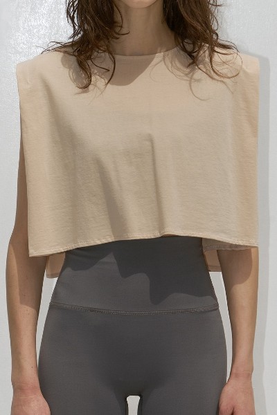 KIRSH Small Cherry Crop Tee Shirt Oatmeal | Cropped for