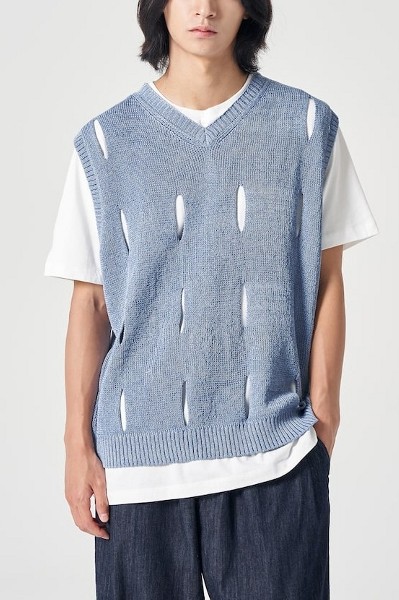 Matin Kim Hoody Point Logo Knit Vest For Men In Black