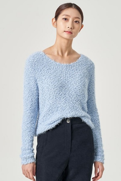 MATIN VOLUME SNUG KNIT PULLOVER IN SKY