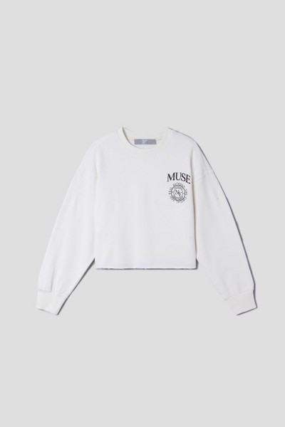 KIRSH Small Cherry Crop Tee Shirt Oatmeal | Cropped for