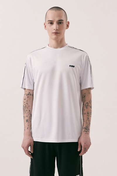 【Matin Kim】MATIN EMBROIDERY LOGO TOP Matin Kim Matin Embroidery Logo Top In Black | Basic Tees