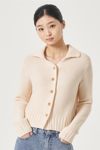 【matin kim】sleeve point zip up cardigan Matin Kim SLEEVE POINT ZIP UP CARDIGAN