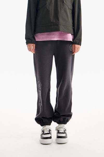 [FCMM] FSW Classic Sweat Jogger Pants★韓国の人気 FCMM] FSW Classic Sweat Jogger Pants☆韓国の人気 (FCMM