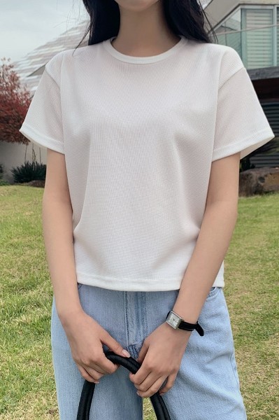 【MLB】 Women's Basic Street Logo Crop Short Sleeve T-Shirt MLB Street Logo Functional Crop Short Sleeve Tee Shirt NY