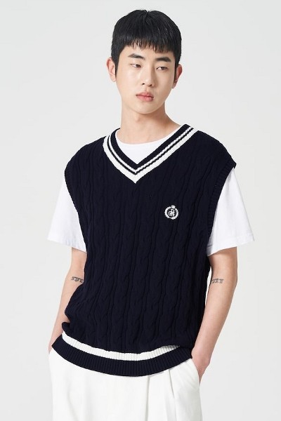 Matin Kim Hoody Point Logo Knit Vest For Men In Black