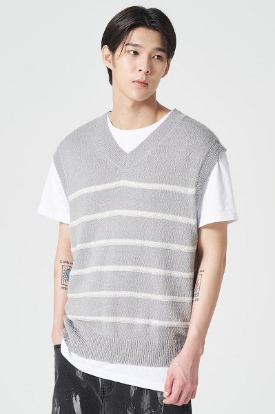 Covernat Unisex Open Collar Knit Vest Charcoal | Vests for