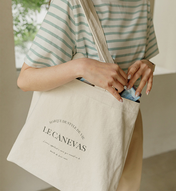 Covernat Wool Check Tote Bag Navy | Totes for Women | KOODING