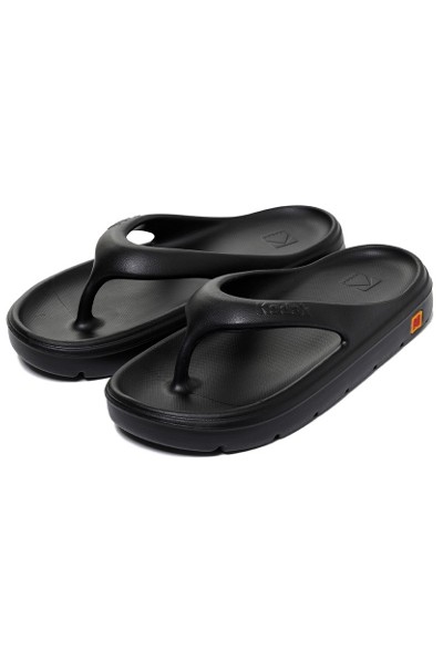【MLB】Base Slide Lux ★送料・関税込★ MLB Unisex Base Slide Lux NY Yankees Black | Slippers for