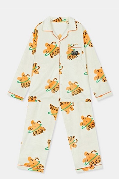 ★ SPAO★ Sanrio Characters Short Sleeve Pajamas IVORY SPPP SPAO Kids Unisex Sanrio Short sleeve Pajama Kuromi