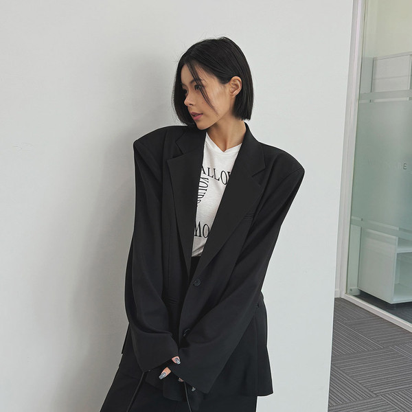★韓国の人気★【COVERNAT】★DENIM SHORT MA-1 JACKE.T★ Covernat Unisex Track Jacket Black | Jackets for Women | KOODING