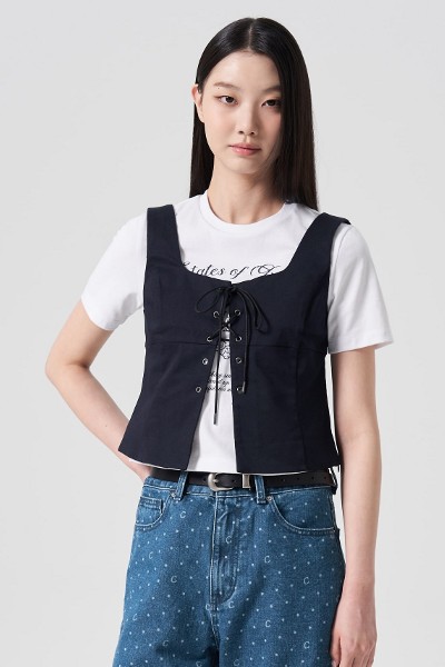 KIRSH Small Cherry Crop Tee Shirt Oatmeal | Cropped for