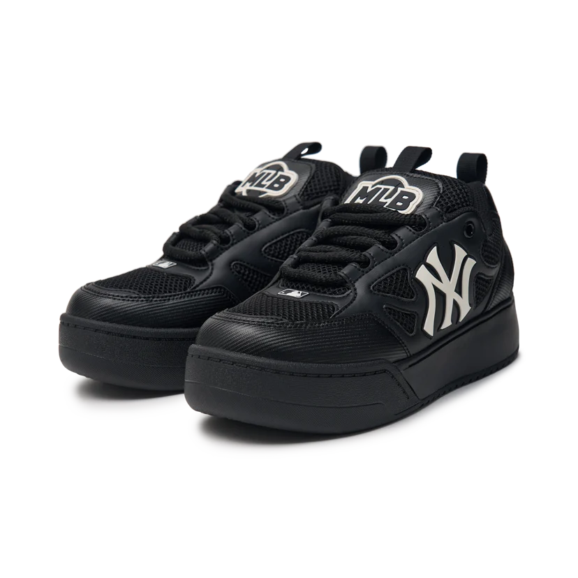 MLB クラシック モノグラム ヒップサック NY (D.Cream) MLB Unisex Chunky Liner Vintage Cream NY Yankees Ivory