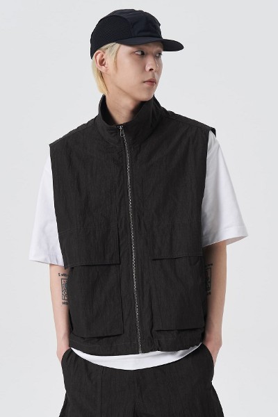 Matin Kim Hoody Point Logo Knit Vest For Men In Charcoal | Vests