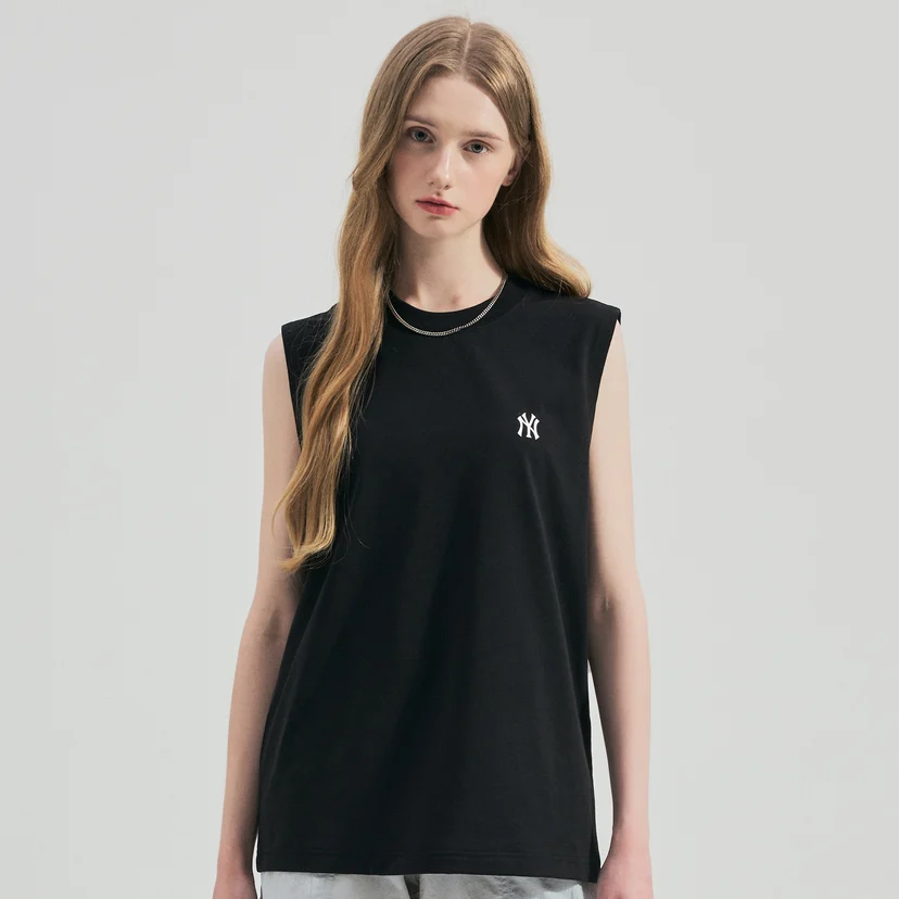 ★KIRSH★ Witty Bunny Sketch Crop T-Shirt Black WITTY BUNNY TOMBOY SKETCH T-SHIRT [CHARCOAL] - KIRSH | 60