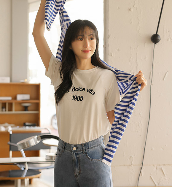 【Matin Kim】MATIN EMBROIDERY LOGO TOP Matin Kim Matin Embroidery Logo Top In Black | Basic Tees