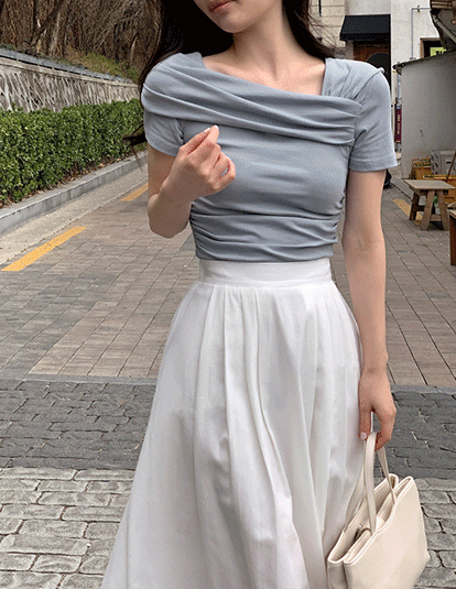 Matin Kim Matin Circle Logo Crop Top In White | Basic Tees